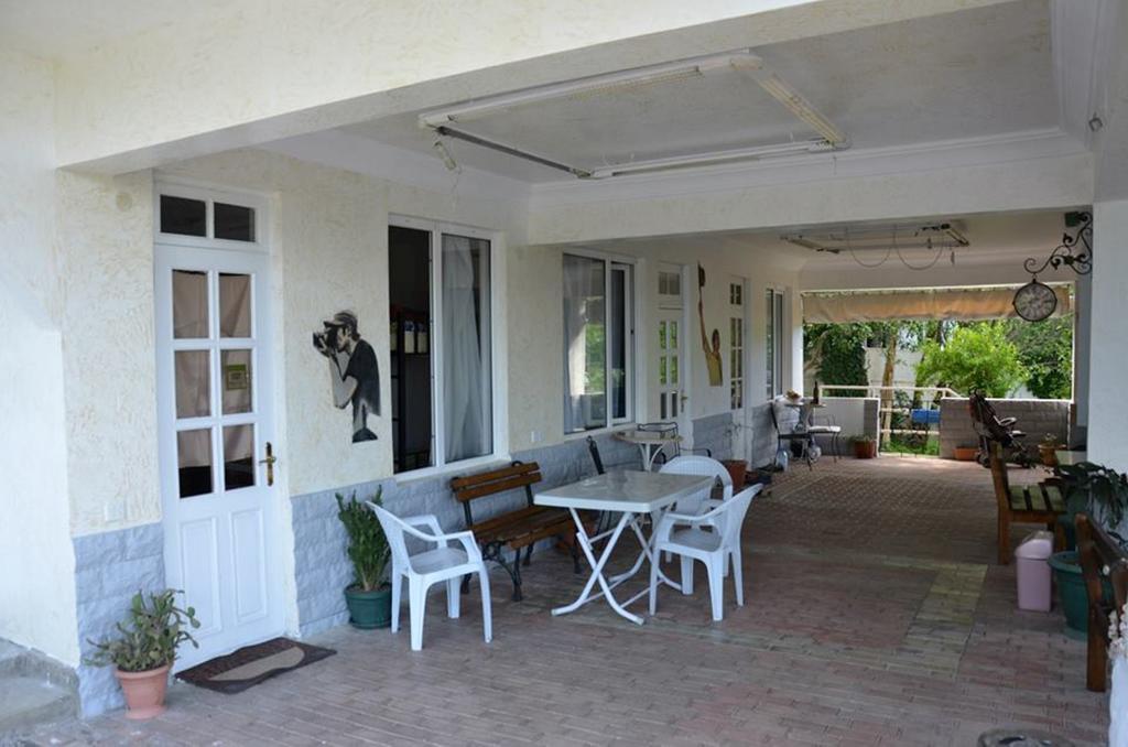 Tj Guest House Махінджаурі Номер фото
