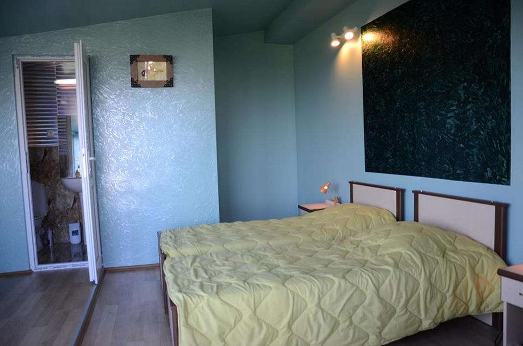 Tj Guest House Махінджаурі Екстер'єр фото